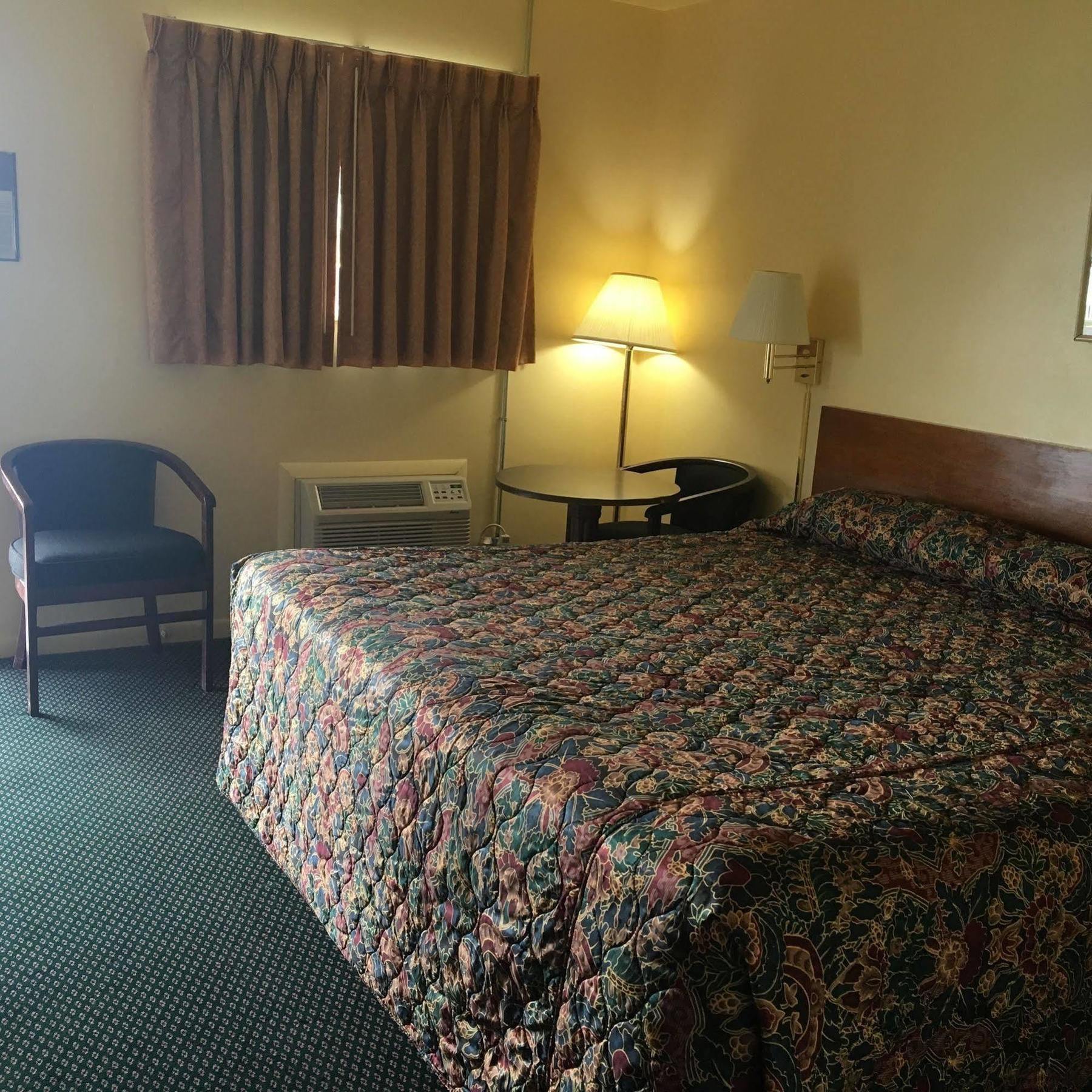 Guest House Motel Chanute Εξωτερικό φωτογραφία