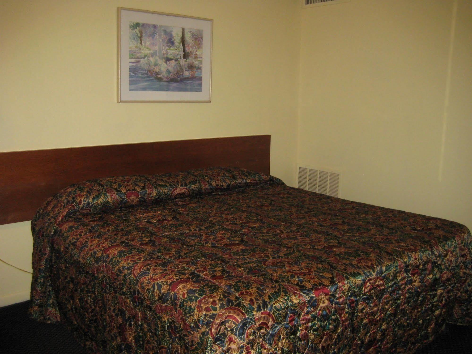 Guest House Motel Chanute Εξωτερικό φωτογραφία
