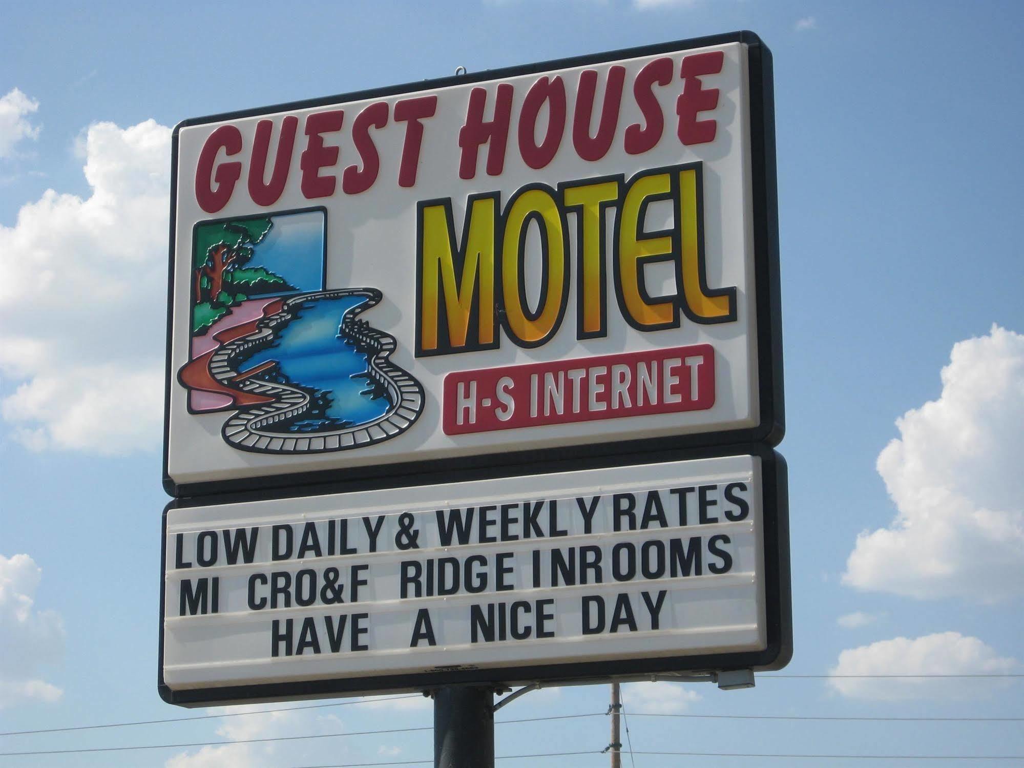 Guest House Motel Chanute Εξωτερικό φωτογραφία